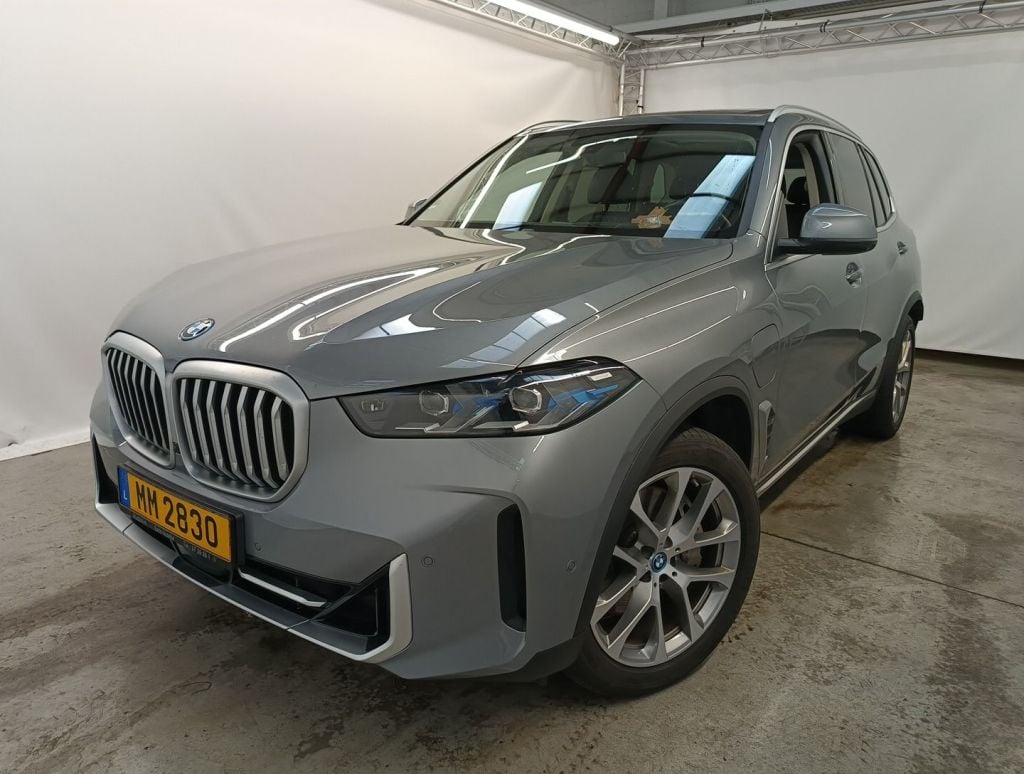 BMW X5 xDrive50e (360kW) 5d (total options: 19,393 Ex.Vat)