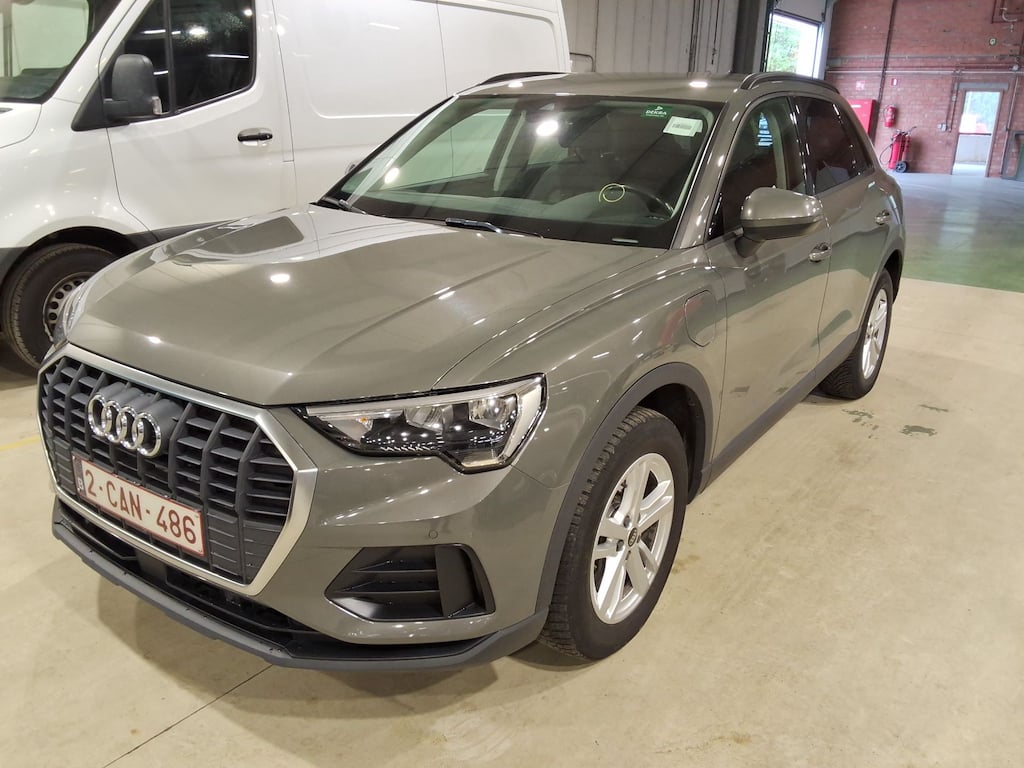 AUDI Q3 1.4 45 TFSI E S TRONIC