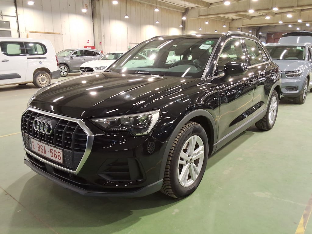 AUDI Q3 2.0 35 TDI S TRONIC BUS. ED. ATTRACTION