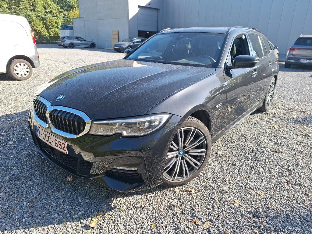 BMW - BMW 3 TOURING 320e 204PK M Sport Business Edition With Vernasca Sport Seats & Pack Comfort & Active Cruise Control & Travel Towing Hook * HYBRID *