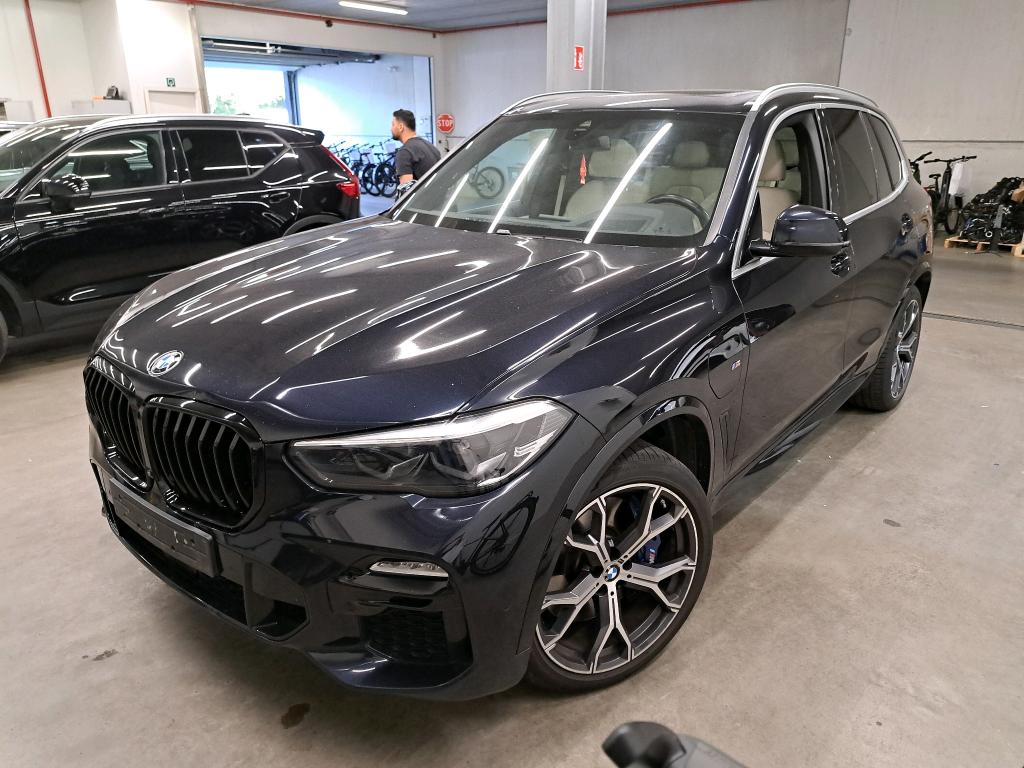 BMW - BMW X5 xDrive45e 320PK M Sport & Business Plus With Front Comfort Vernasca Mem Seats & Head Up & Parking Assistant Plus & Pano Roof & 21 Inch * HYBRID *