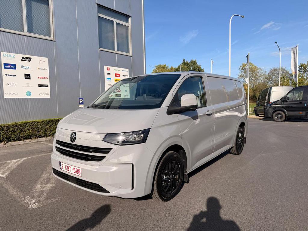 VOLKSWAGEN Transporter T7 28 Fourgon Swb Dsl 2.0 TDi SCR Aut.