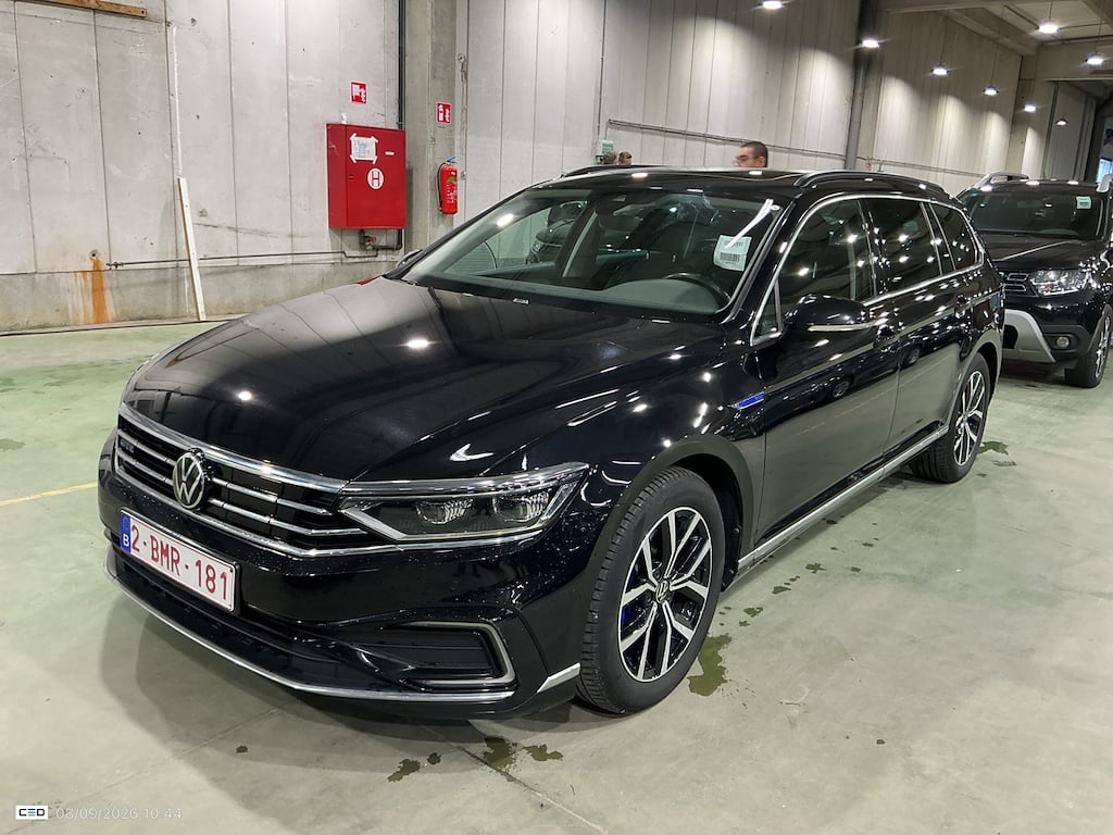 VOLKSWAGEN PASSAT VARIANT 1.4 TSI MSQ VARIANT GTE BUSINESS