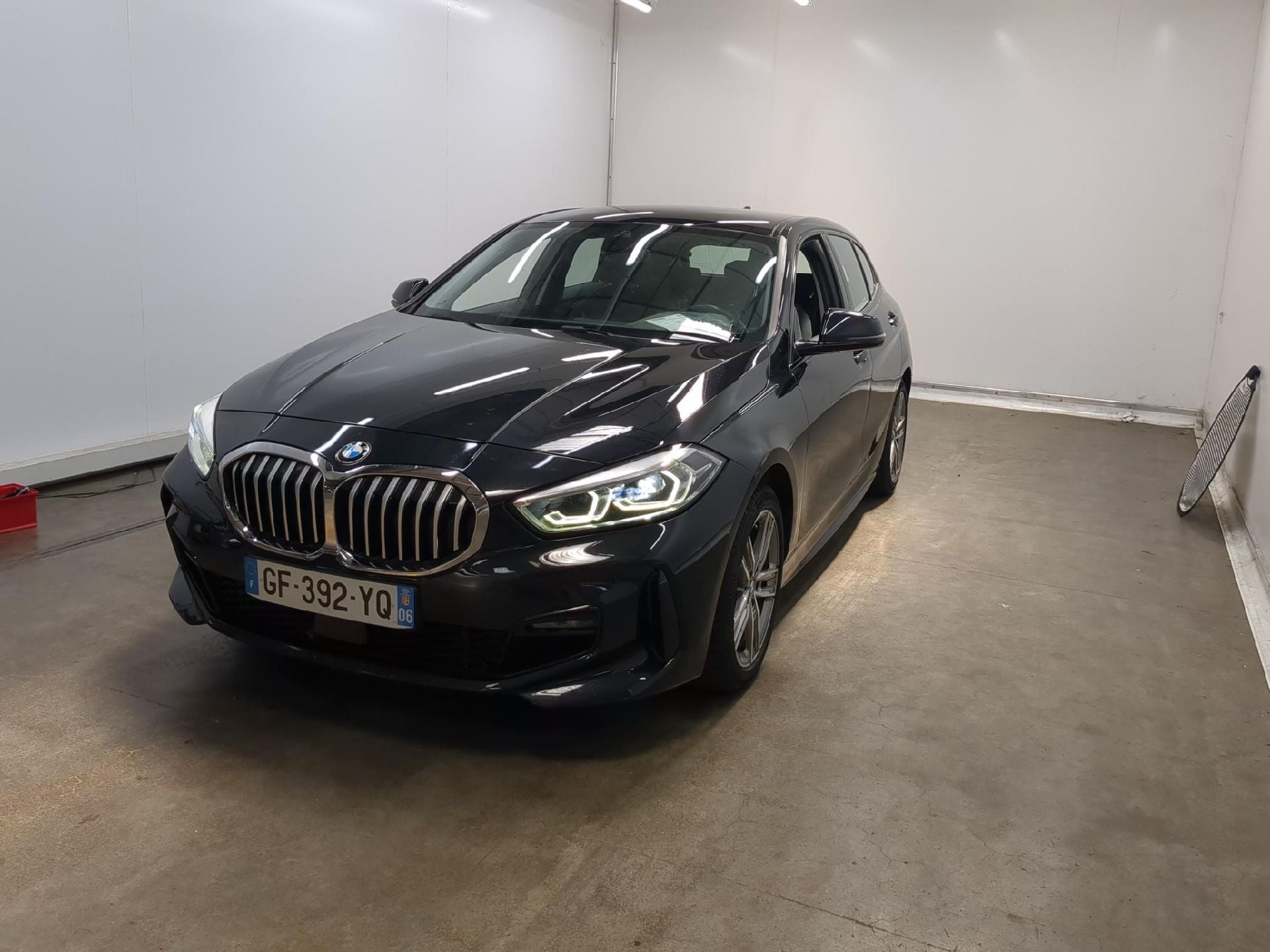 Série 1 Berline 120 i M Design 2.0 180CV BVA7 E6d