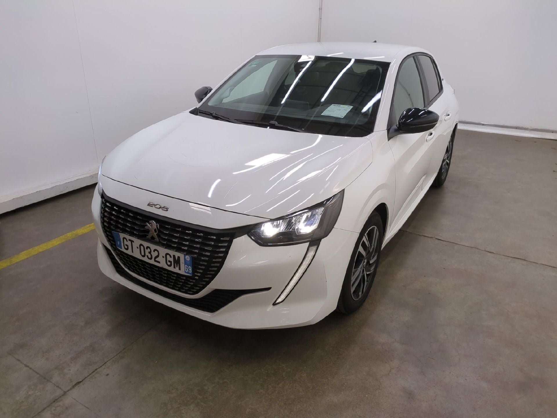 PEUGEOT 208 / 2019 / 5P / Berline PureTech 75 S&S Style(SP)