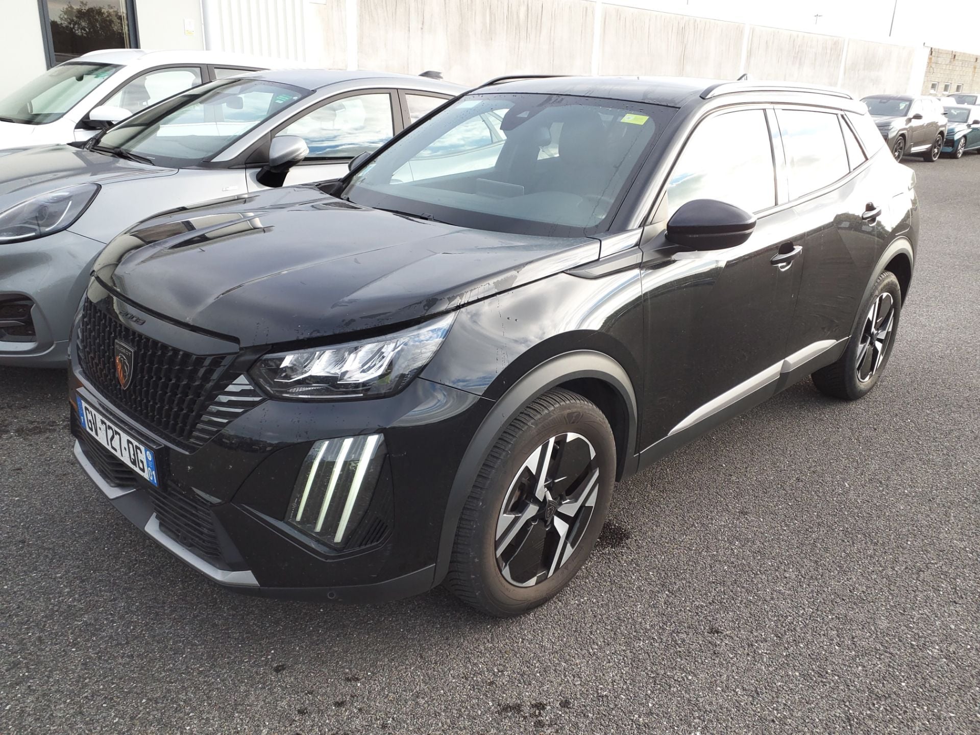 PEUGEOT 2008 PEUGEOT 2008 puretech 100 allure BVM6