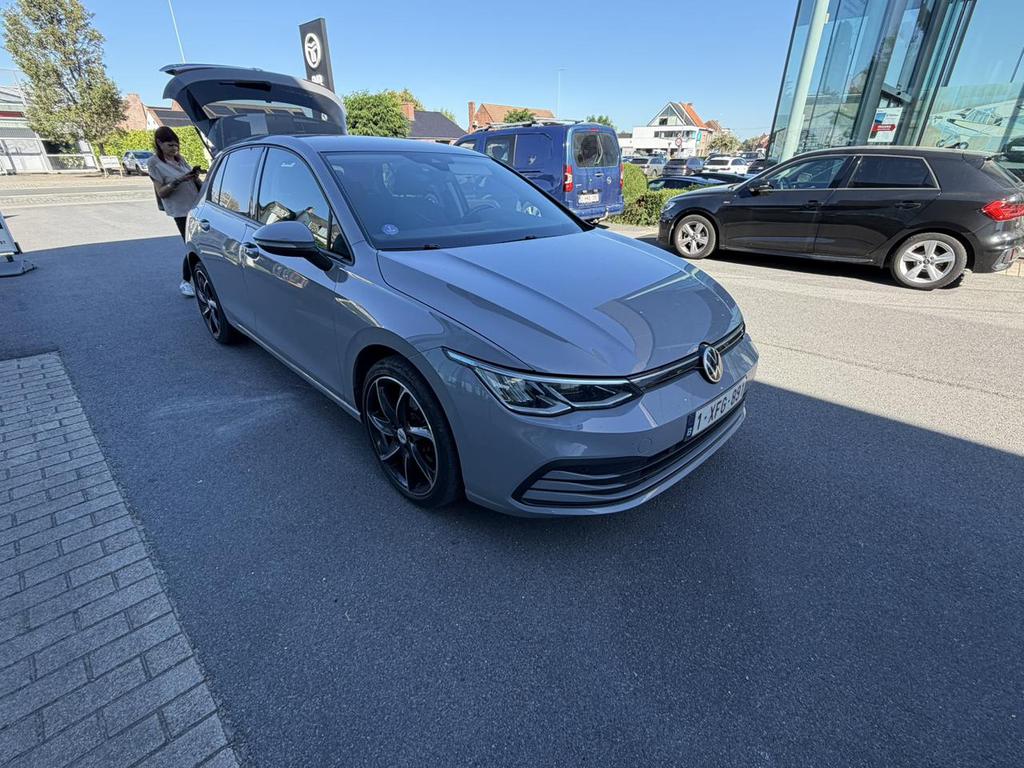 VOLKSWAGEN Golf VIII 1.5 eTSI Life OPF DSG