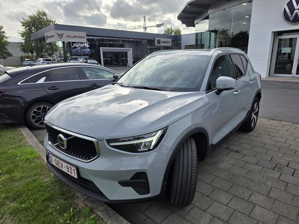 VOLVO XC40 2.0 B3 MHEV Core Limited Edition DCT