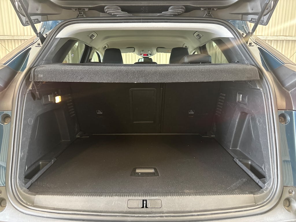 PEUGEOT 3008 3008 1.2 PureTech 130ch S&S Allure EAT8
