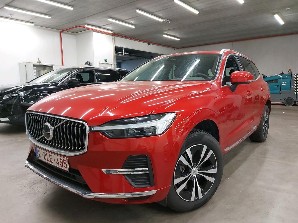 VOLVO - VOL XC60 T6 PHEV 350PK 4x4 Core With Climatic & Navigation & Heated Seats & Pano Roof & Park Sensors Front & Rear * HYBRID *