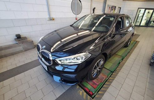 Baureihe 1 Lim. 120 d Advantage 2.0 140KW AT8 E6d