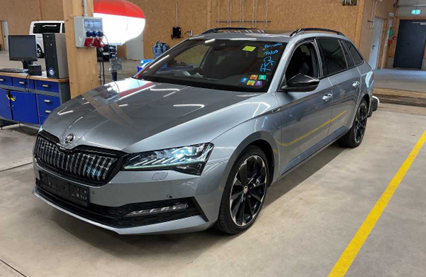 Superb Combi Sportline iV 1.4 TSI Hybrid 160KW AT6 E6d