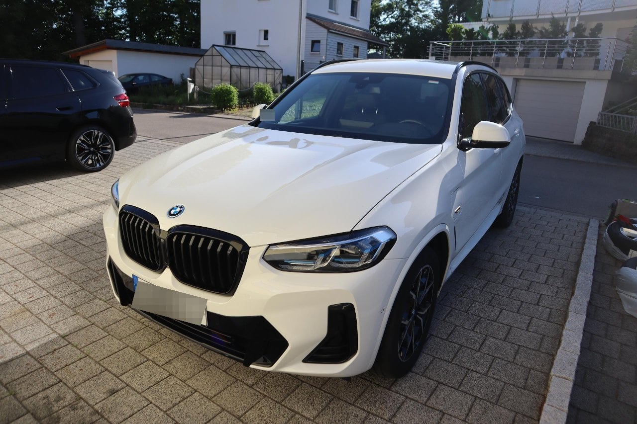 Baureihe X3 xDrive 30 e M Sport 2.0 215KW AT8 E6d