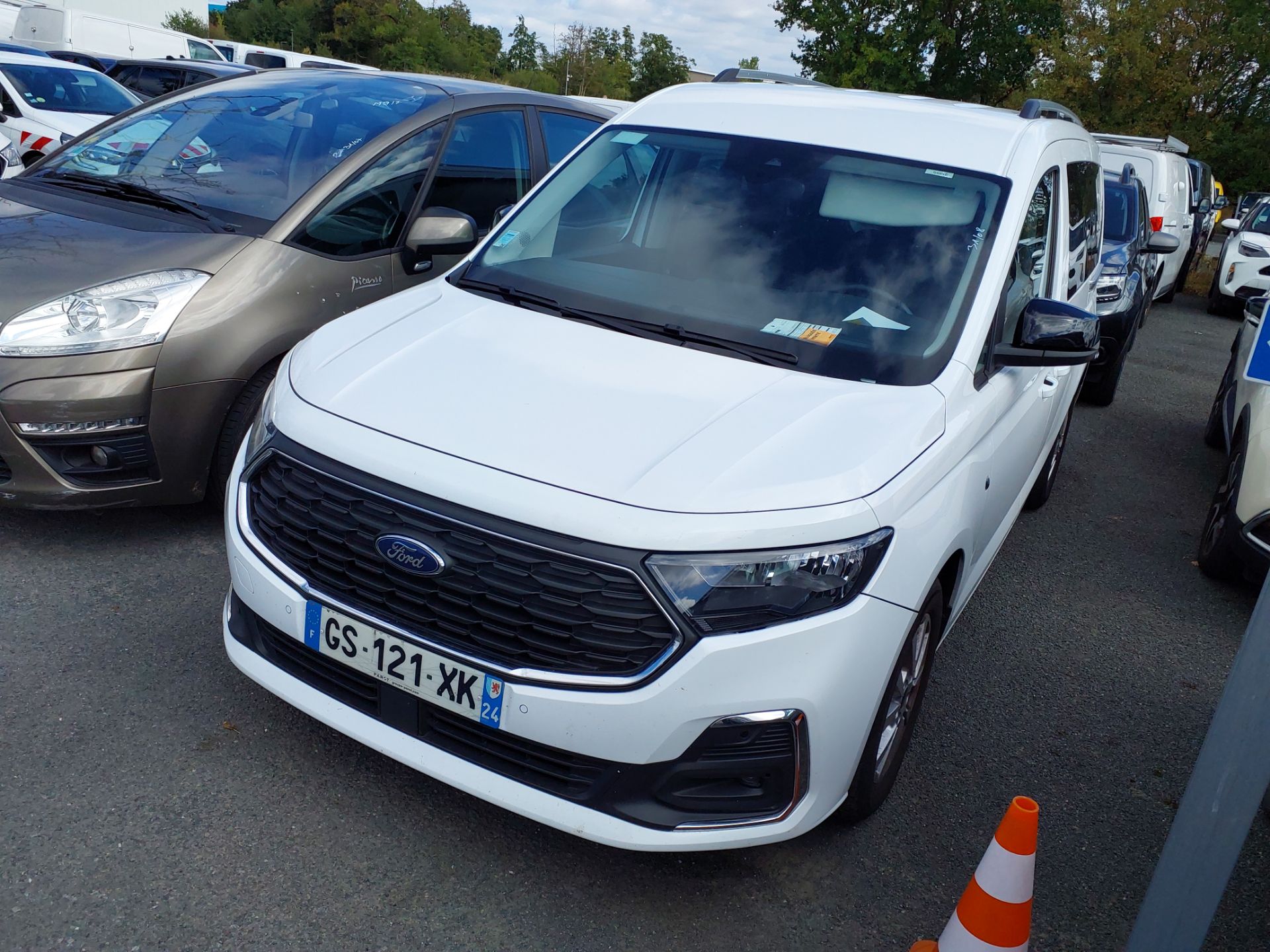 Ford Grand Ford Grand Tourneo 2,0 Ecoblue 122 CV BVM Titanium Titanium