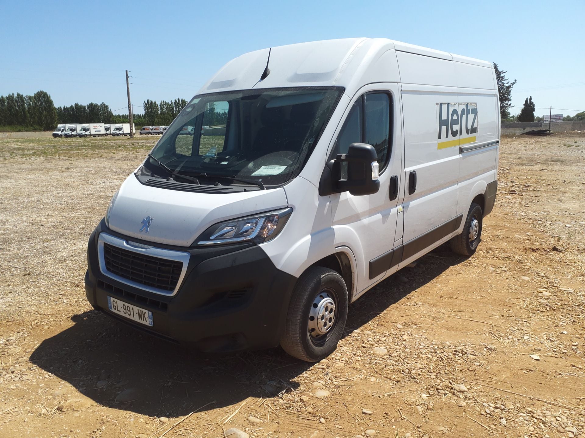 Peugeot Boxer Peugeot Boxer 2.2 HDI 130 335 L2H2 3.5T 2.2 HDI 140 BVM + Nav + camera recul
