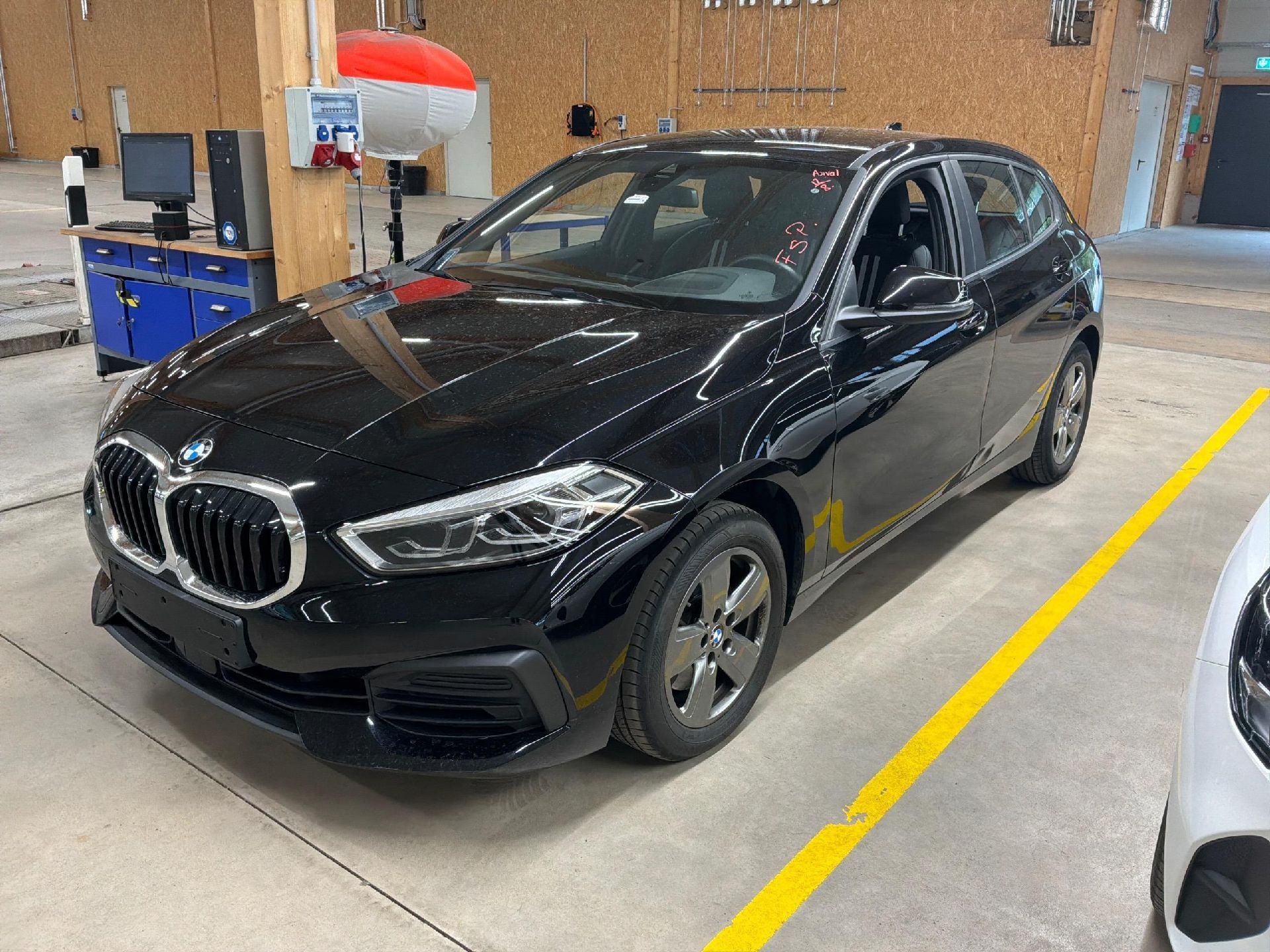 Baureihe 1 Lim. 118 d Advantage 2.0 110KW AT8 E6d
