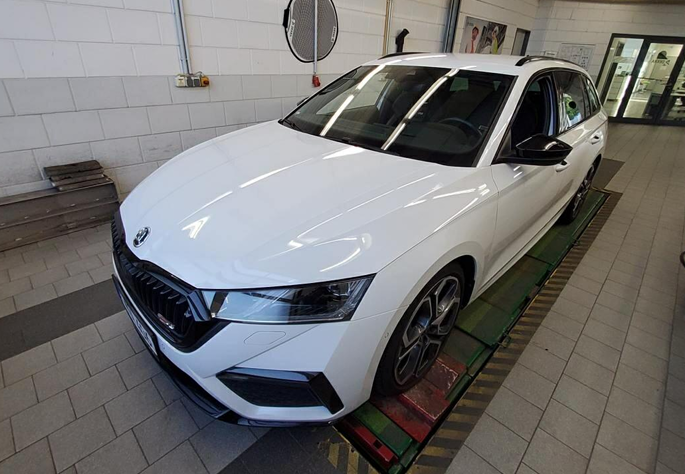Octavia Combi RS 2.0 TDI 147KW AT7 E6d