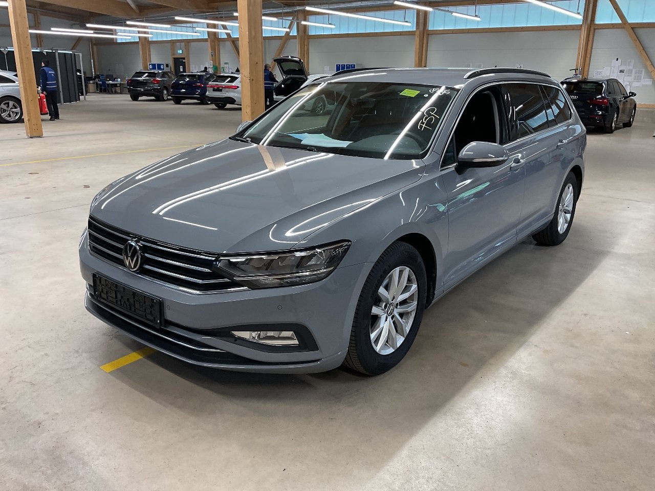 Passat Variant Business 2.0 TDI 90KW AT7 E6d
