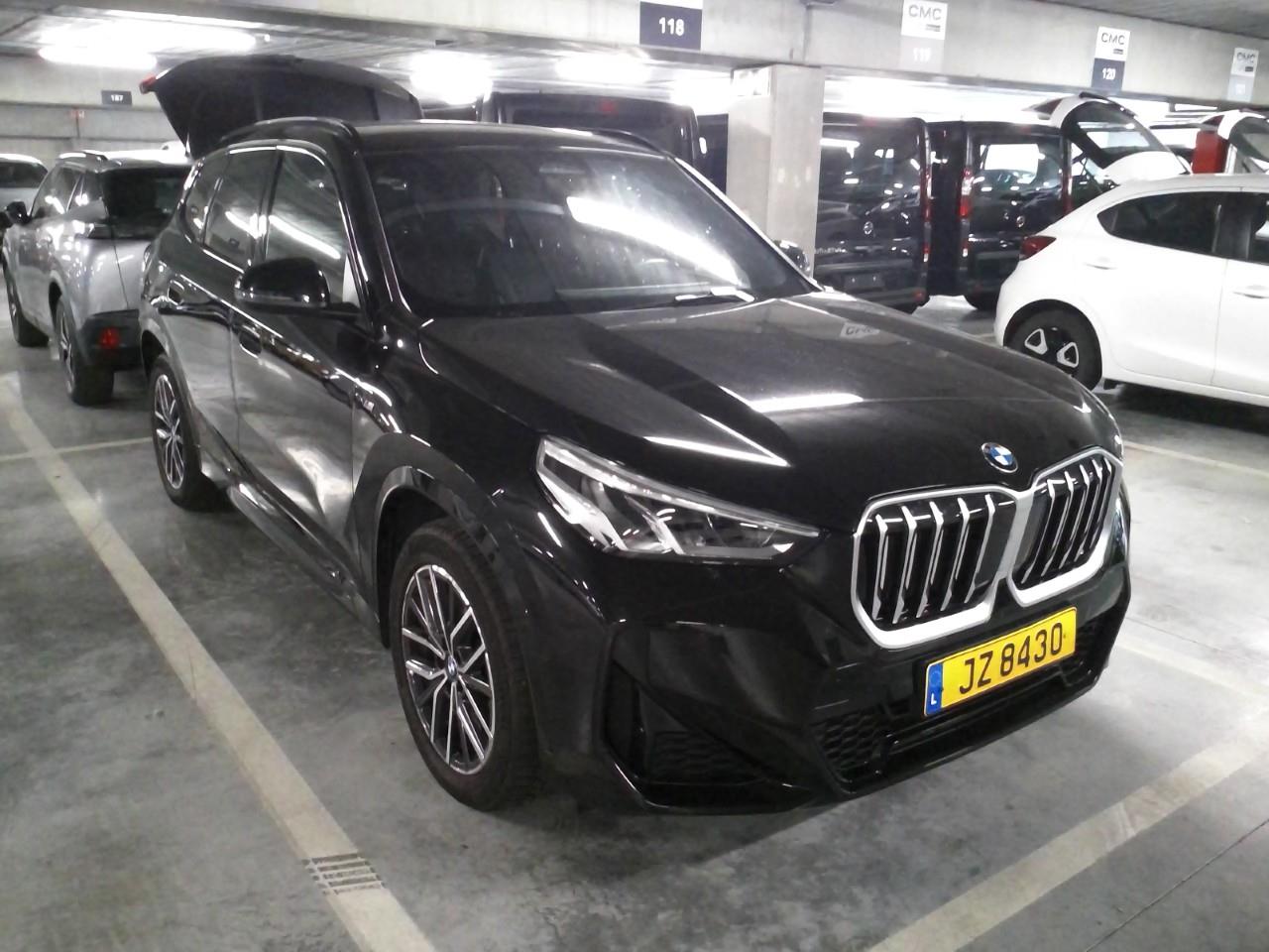 X1 sDrive 18iA Business Edition