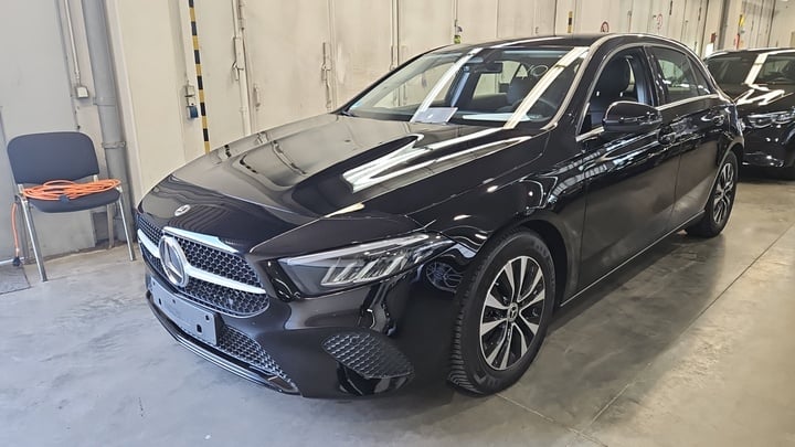 Mercedes-Benz A-Klasse A 180 d DCT