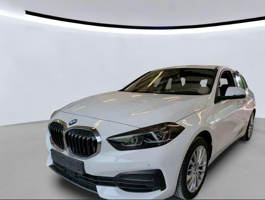 BMW 1er BMW 118i Aut. Advantage Limousine, 5-türig, Automatik, 7-Gang