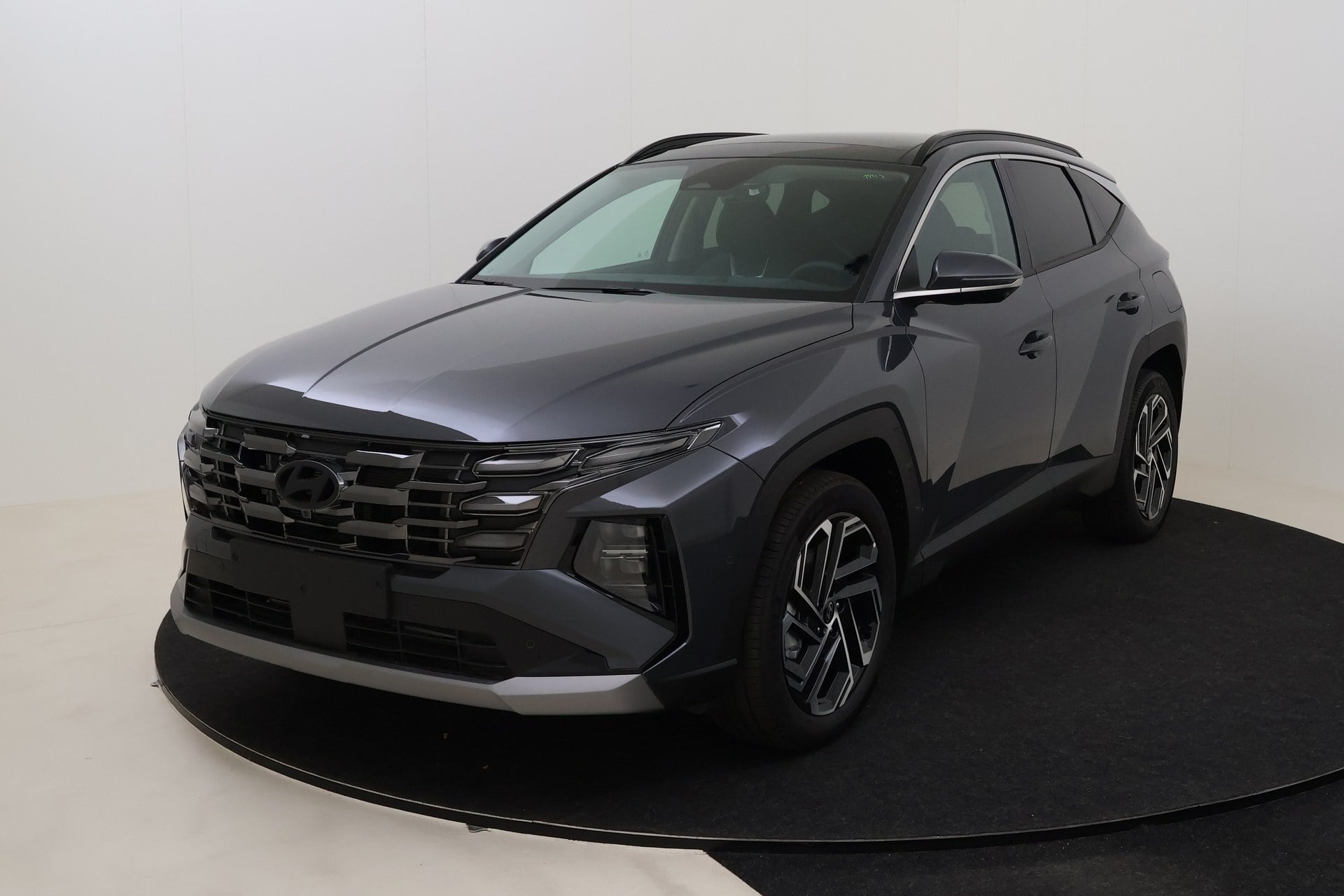 Hyundai Tucson Shine Sensation 1.6 T-GDi HEV 239 hp 6AT 4WD