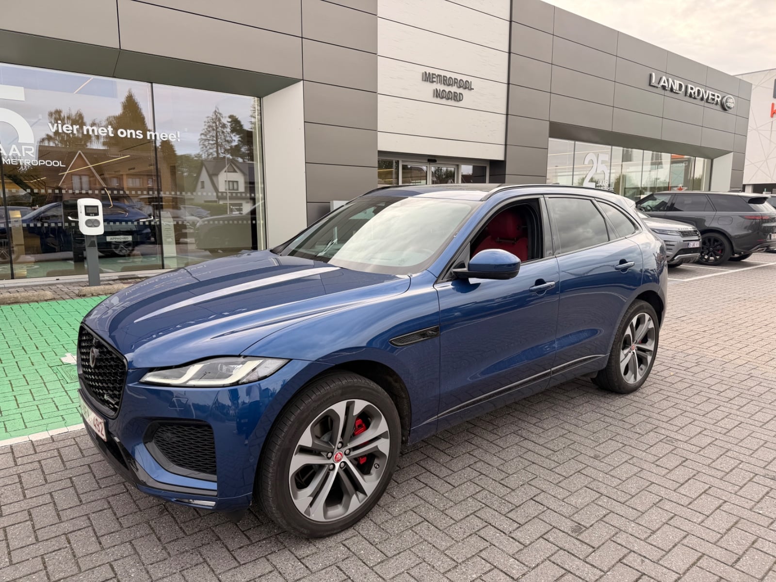 Jaguar F-pace AWD R-Dynamic HSE 400PS Auto