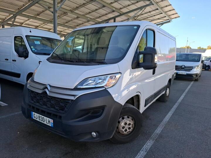 Citroen Jumper tole 33 L1H1 Bluehdi 120 S&S BVM6 Driver