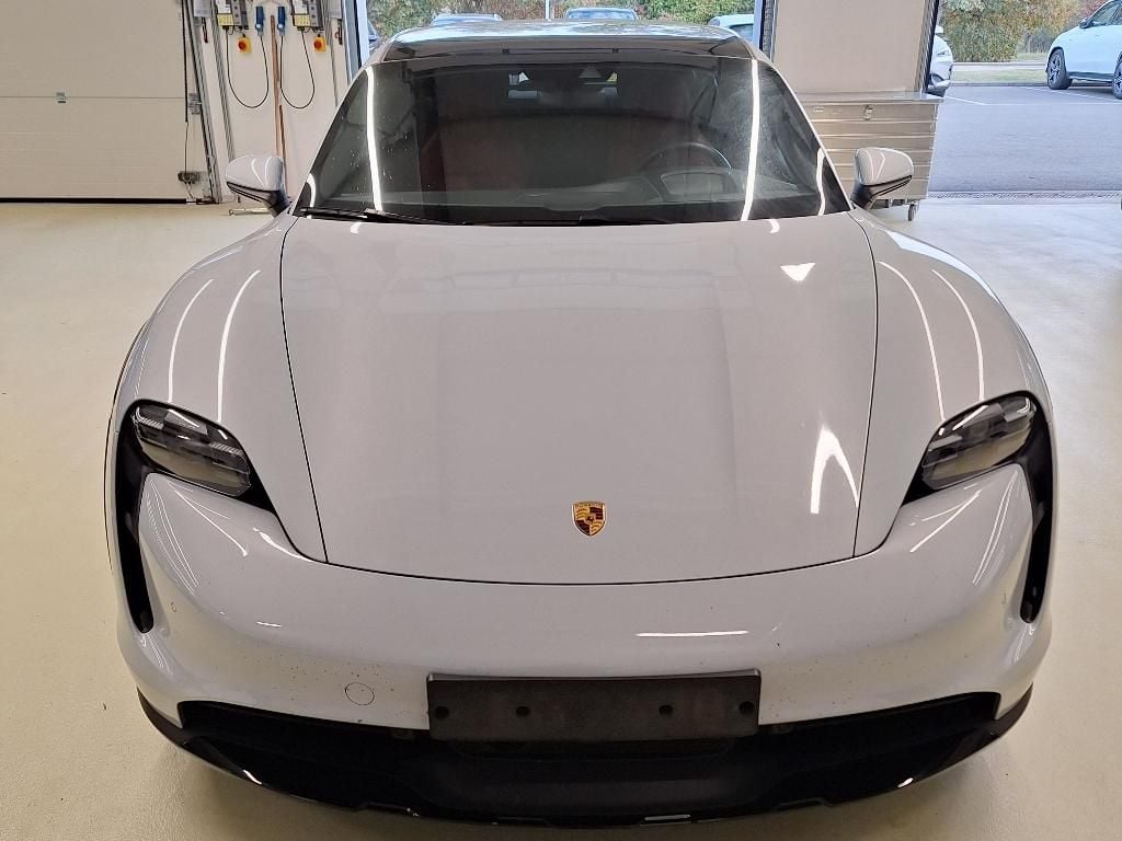 Porsche Taycan Cross Turismo 93KWH 4 A 476CV GPS, PDC, Panoramic roof, Bose System, Head-u