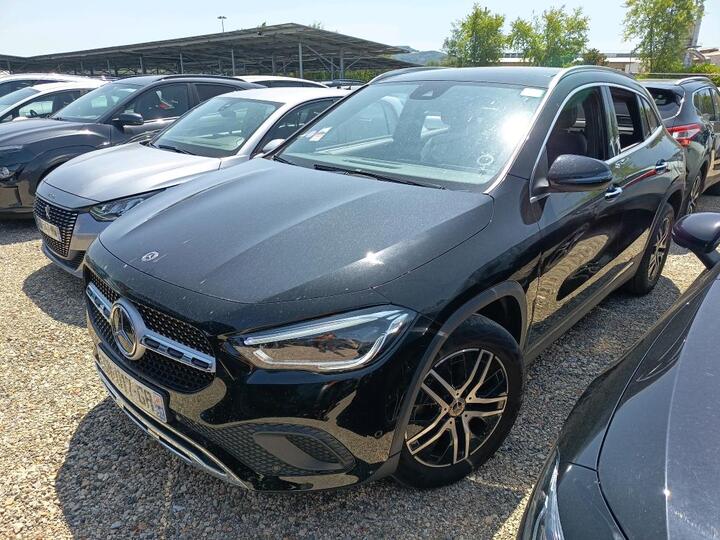 Mercedes Benz GLA 1.3 GLA 200 Business Line DCT