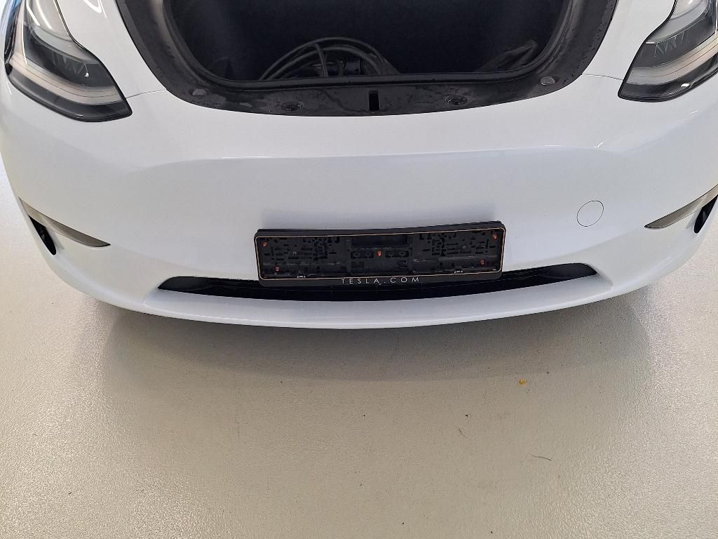 Tesla Model Y Long Range AWD Auto 373 CV Tow Package; Glass roof ; GPS