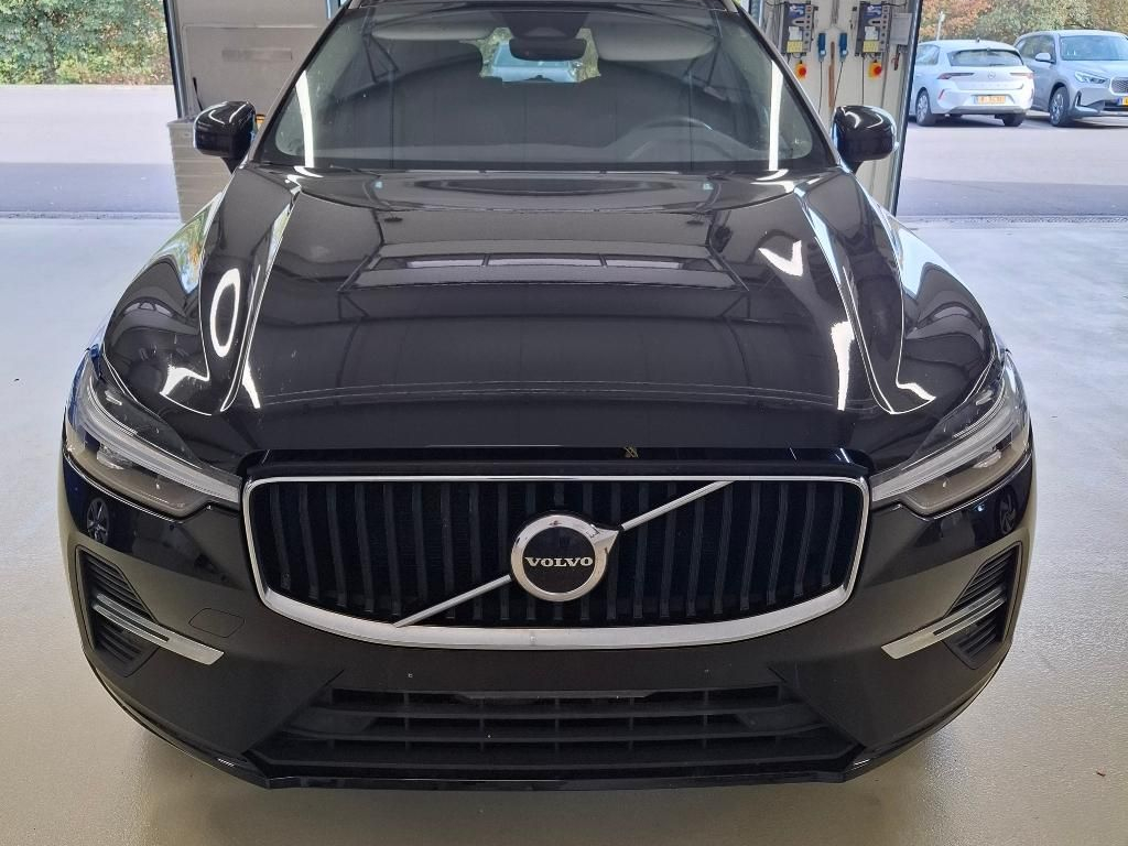 Volvo XC60 B4 P Momentum PRO 197 CV Business Pack, Attelage