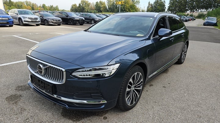 Volvo V90 Plug-in Hybrid T6 AWD Core Auto