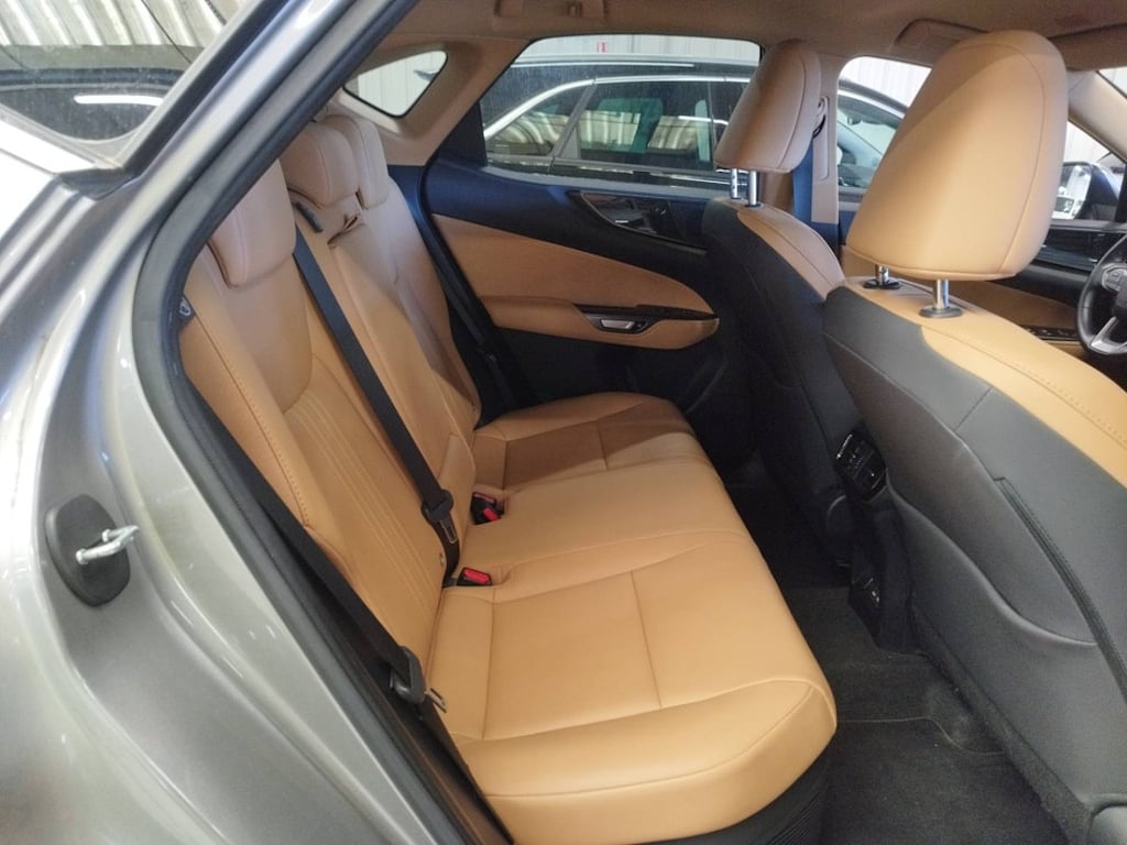 Lexus NX NX 350h Luxe 2WD