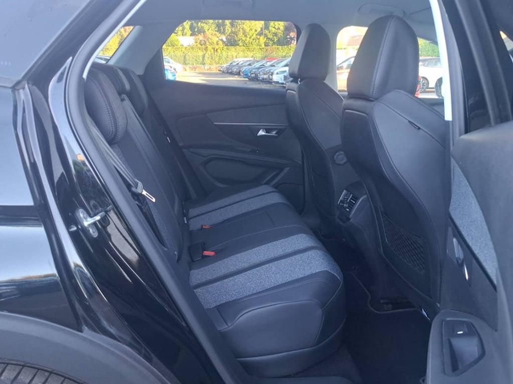 Peugeot 3008 3008 Hybrid 225ch Allure Business e-EAT8