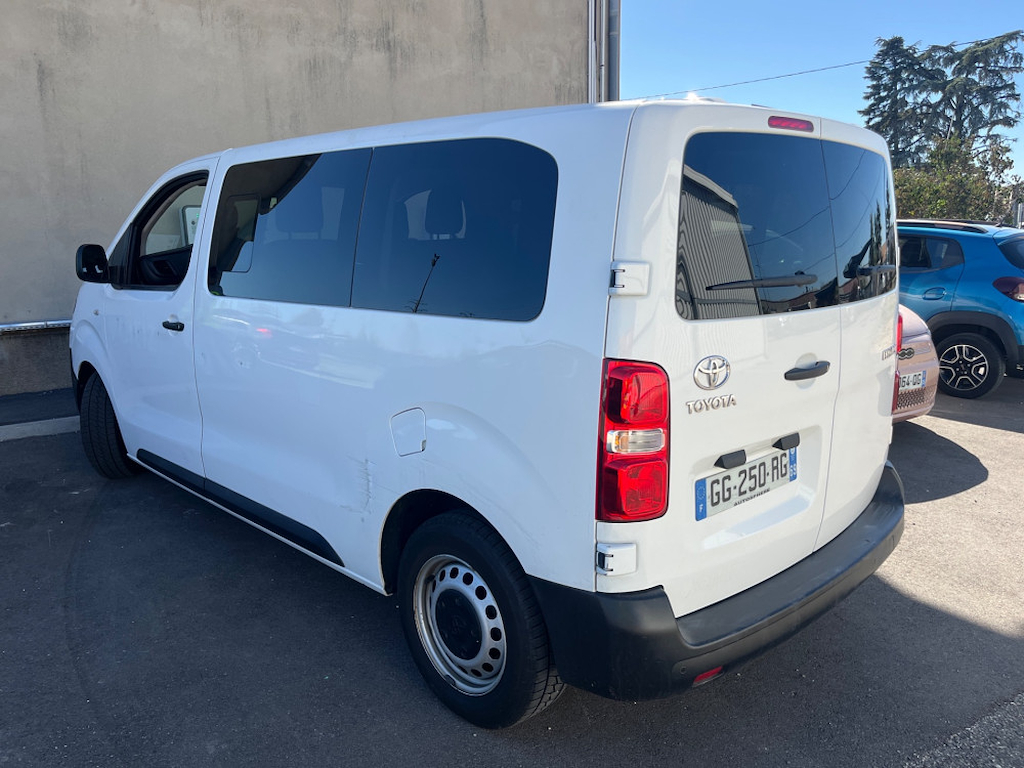 Toyota Proace Proace Verso Medium 1.5 120 D-4D Dynamic