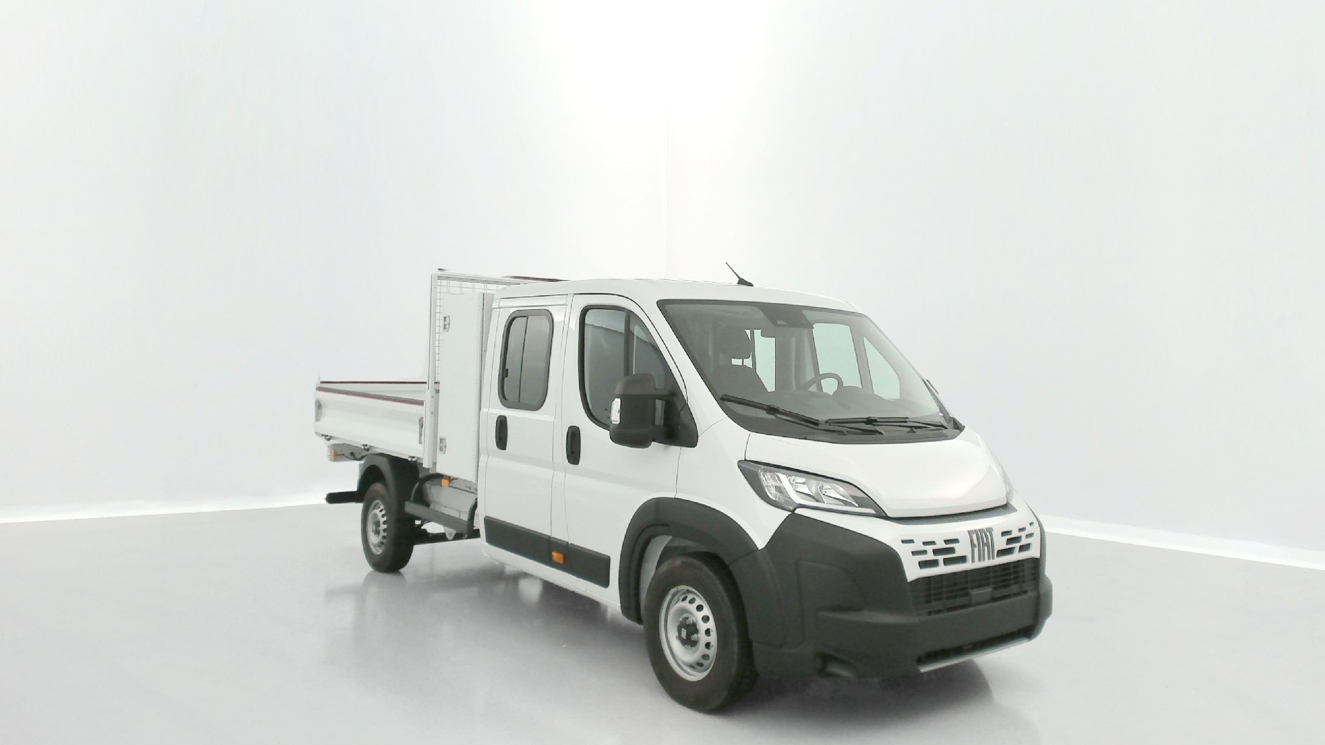 Fiat Ducato dropside 2.2 - Petrol - Manual - 180 hp - 265 km