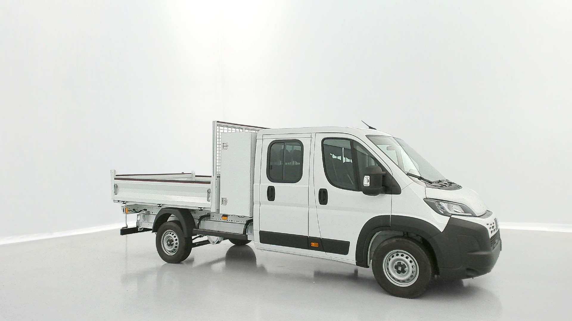 Fiat Ducato flatbed 2.2 Maxi - Diesel - Manual - 180 hp - 50 km