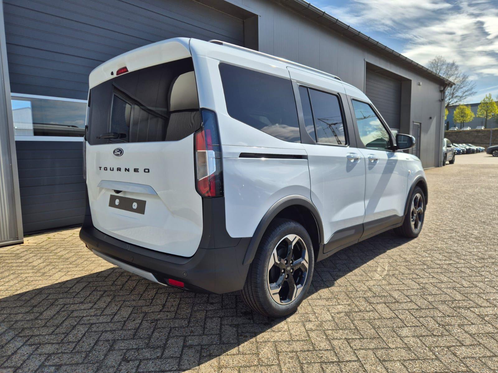 Ford Tourneo 1.0 - Petrol - Manual - 126 hp - 50 km