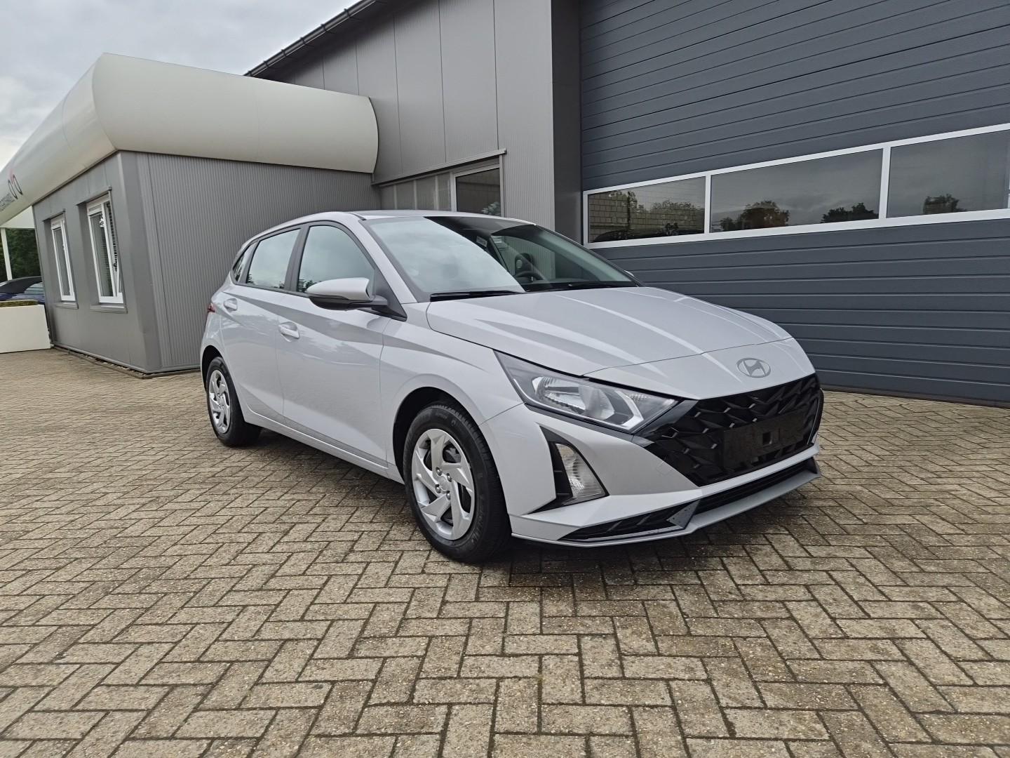 Hyundai i20 1.0 - Petrol - Manual - 90 hp - 50 km