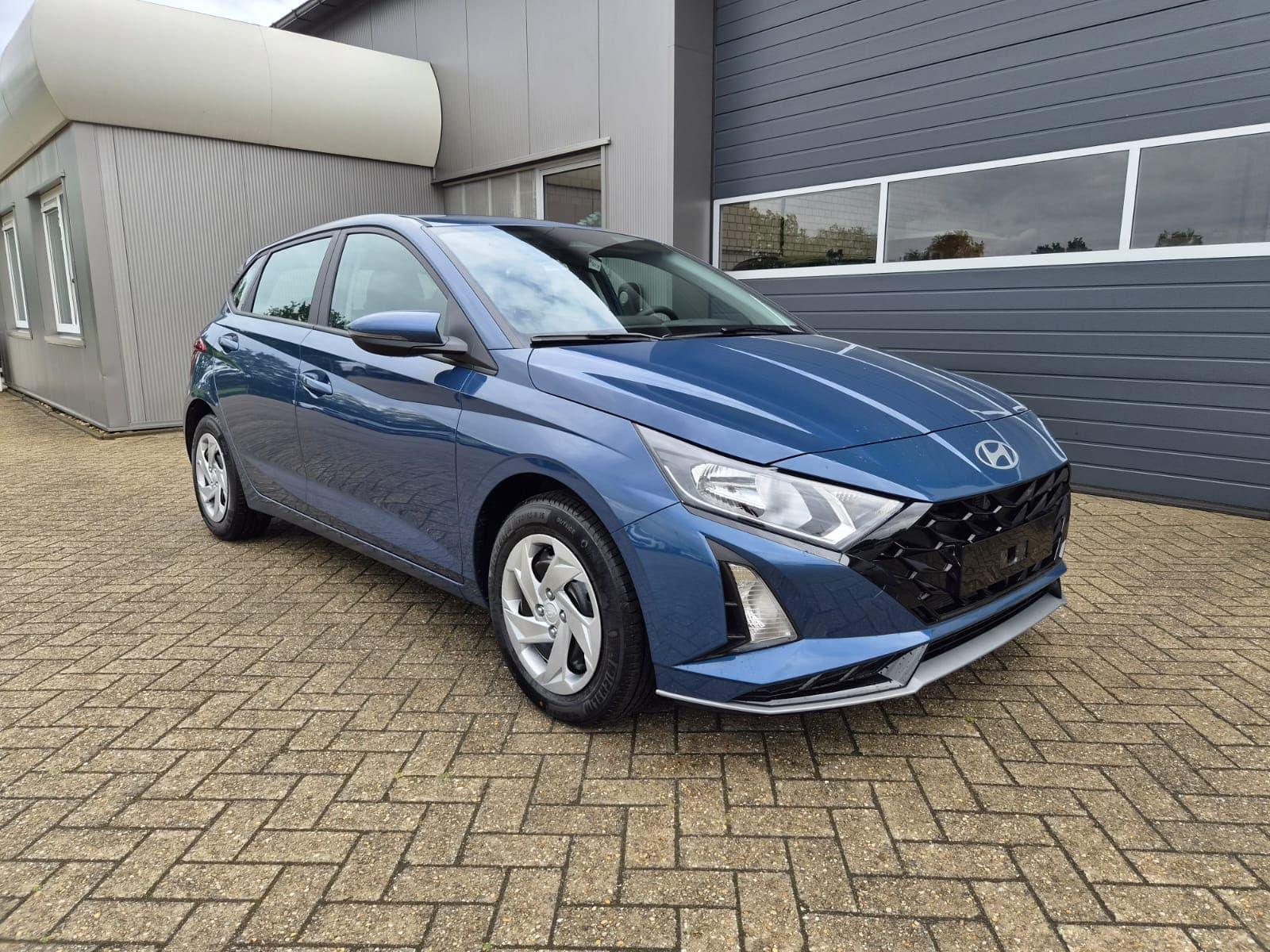 Hyundai i20 1.0 - Petrol - Manual - 90 hp - 50 km