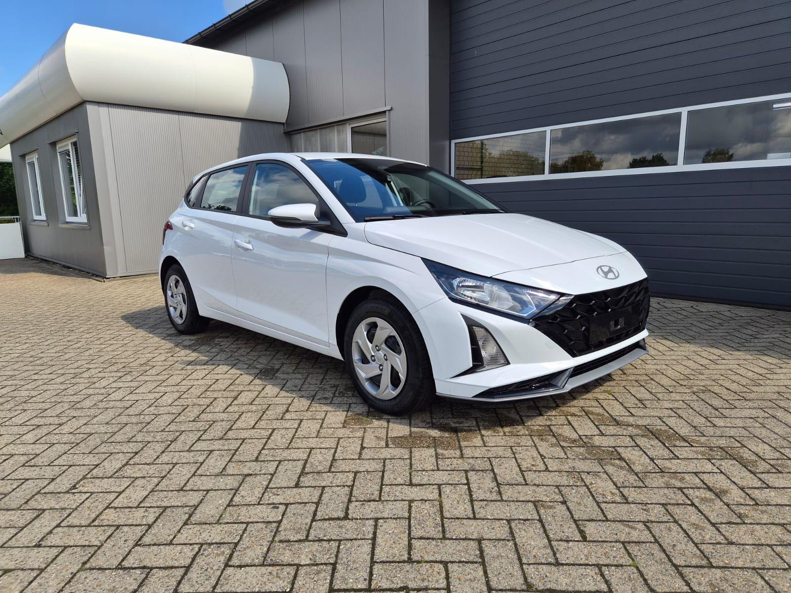 Hyundai i20 1.0 - Petrol - Manual - 90 hp - 50 km