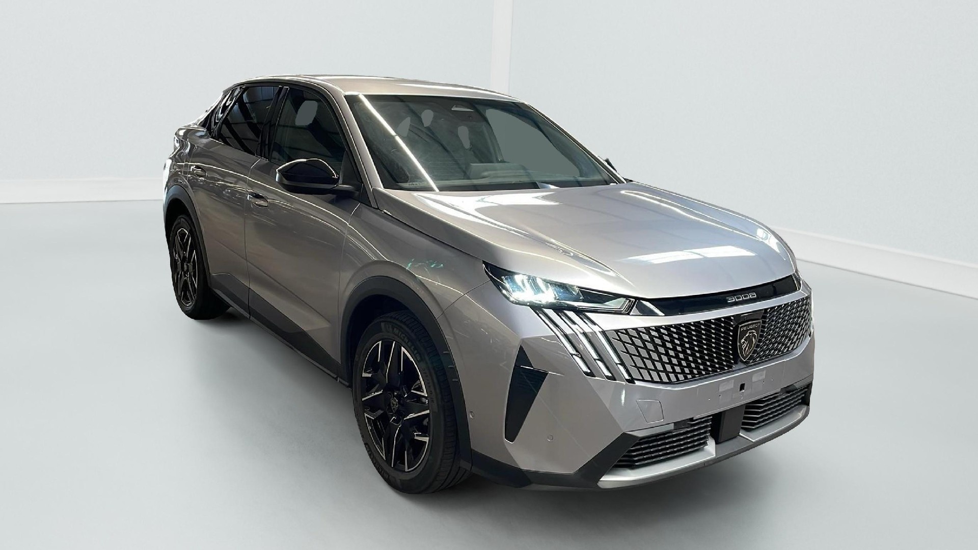 Peugeot 3008 Allure - Hybrid - Automatic - 136 hp - 15.134 km