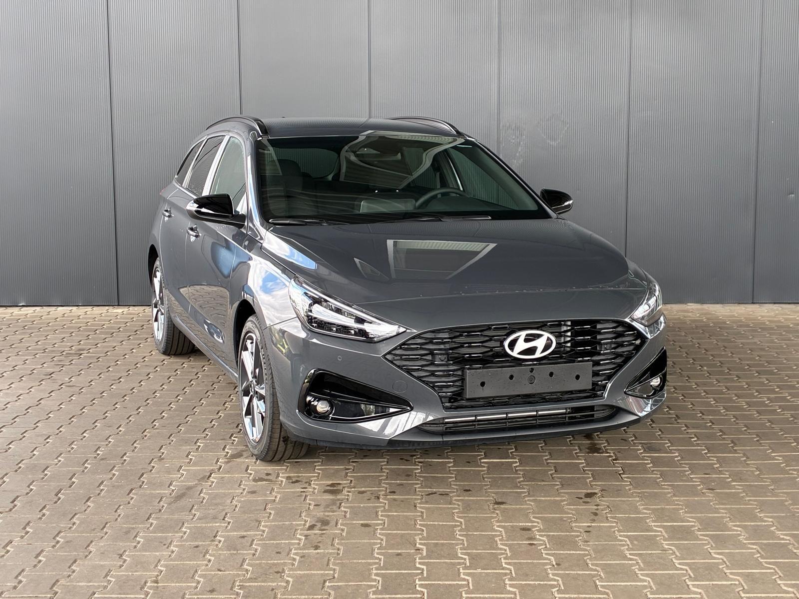 Hyundai i30 Wagon 1.0 Comfort - Petrol - Automatic - 101 hp - 50 km