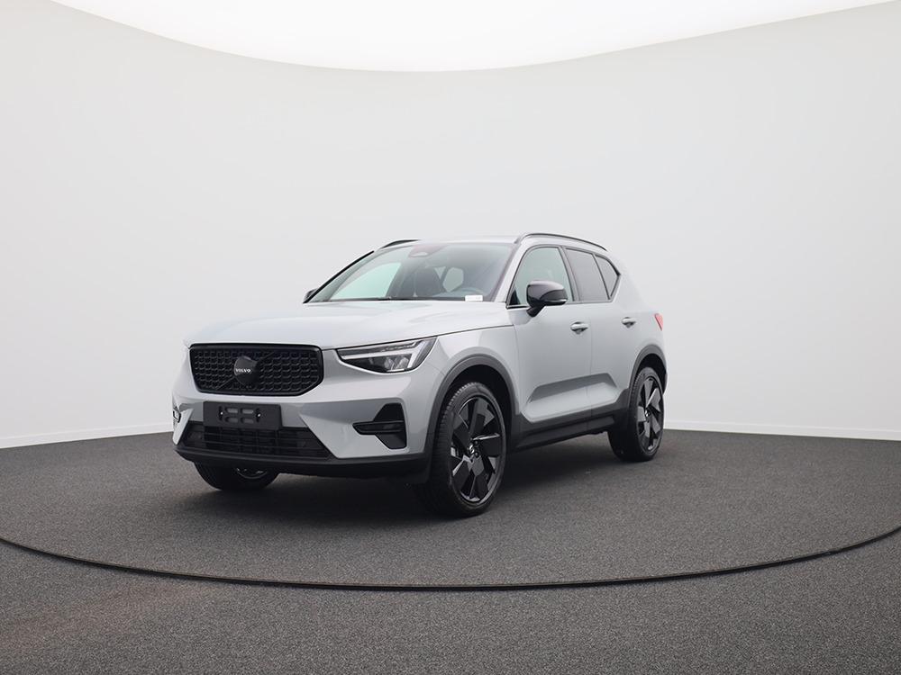 Volvo XC40 2.0 Plus - Petrol - Automatic - 198 hp - 50 km