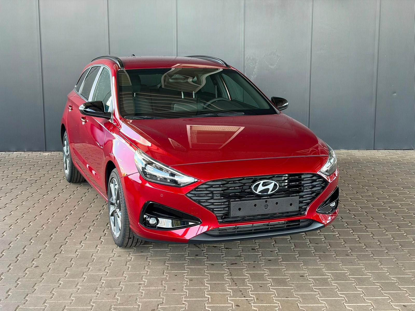 Hyundai i30 Wagon 1.0 Comfort - Petrol - Automatic - 101 hp - 50 km