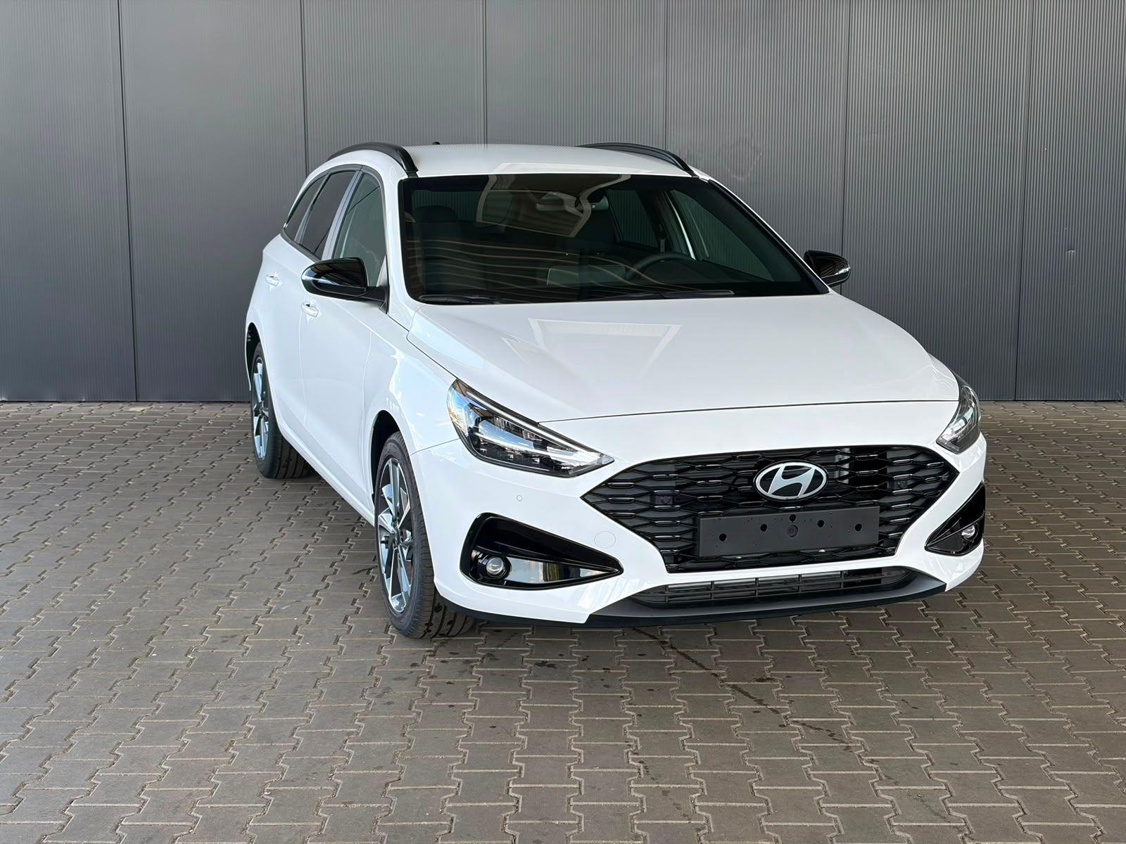 Hyundai i30 Wagon 1.0 Comfort - Petrol - Automatic - 101 hp - 50 km