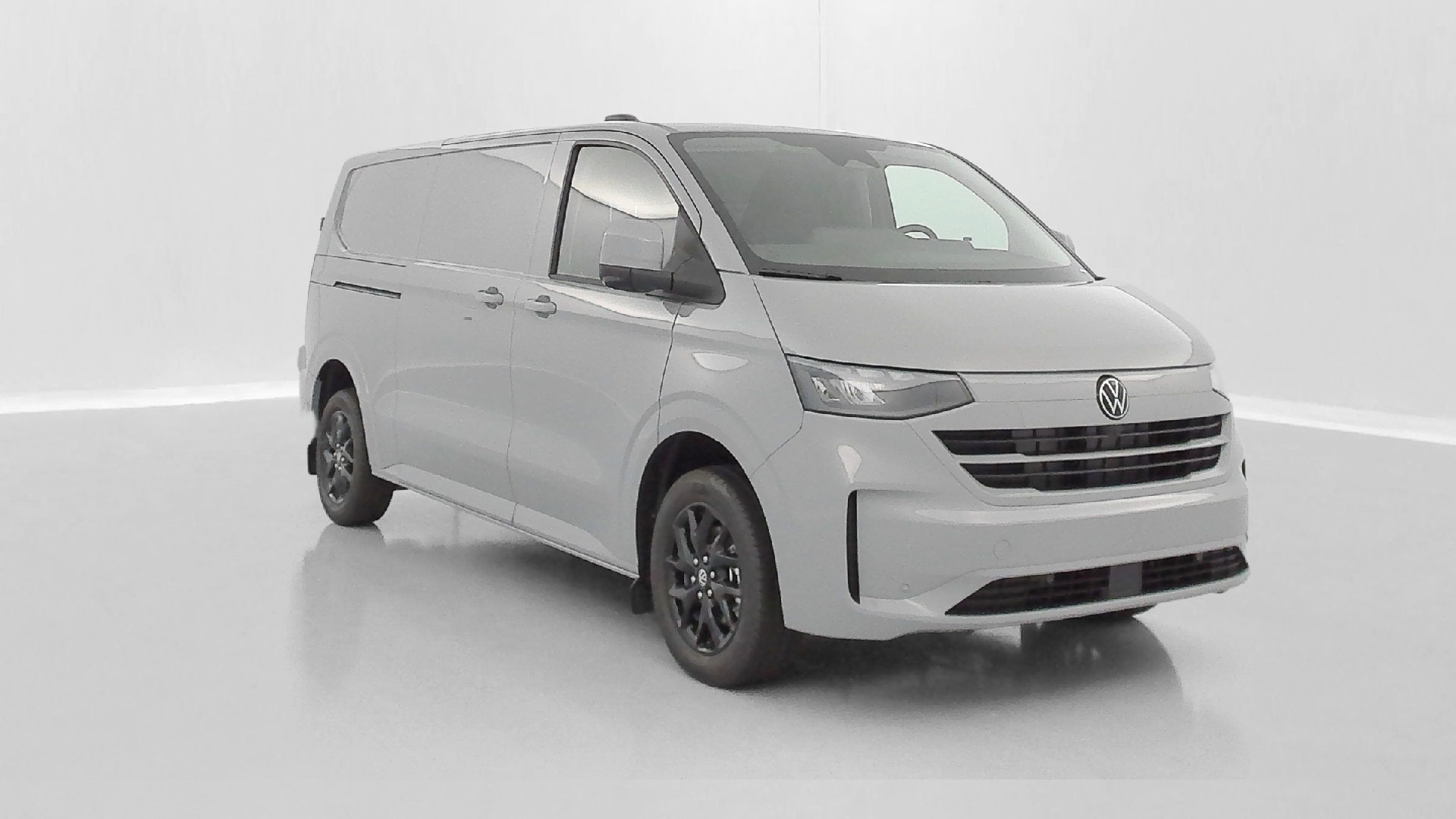 Volkswagen Transporter L2H1 2.0 TDI Business - Diesel - Automatic - 150 hp - 50 km