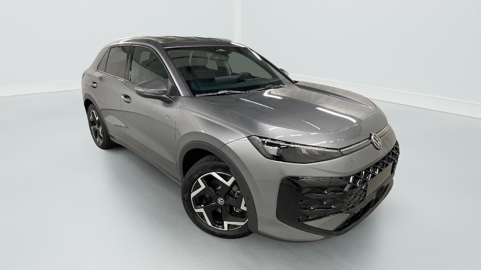 Volkswagen T-ROC 1.5 eTSI R-Line - Petrol - Automatic - 150 hp - 50 km