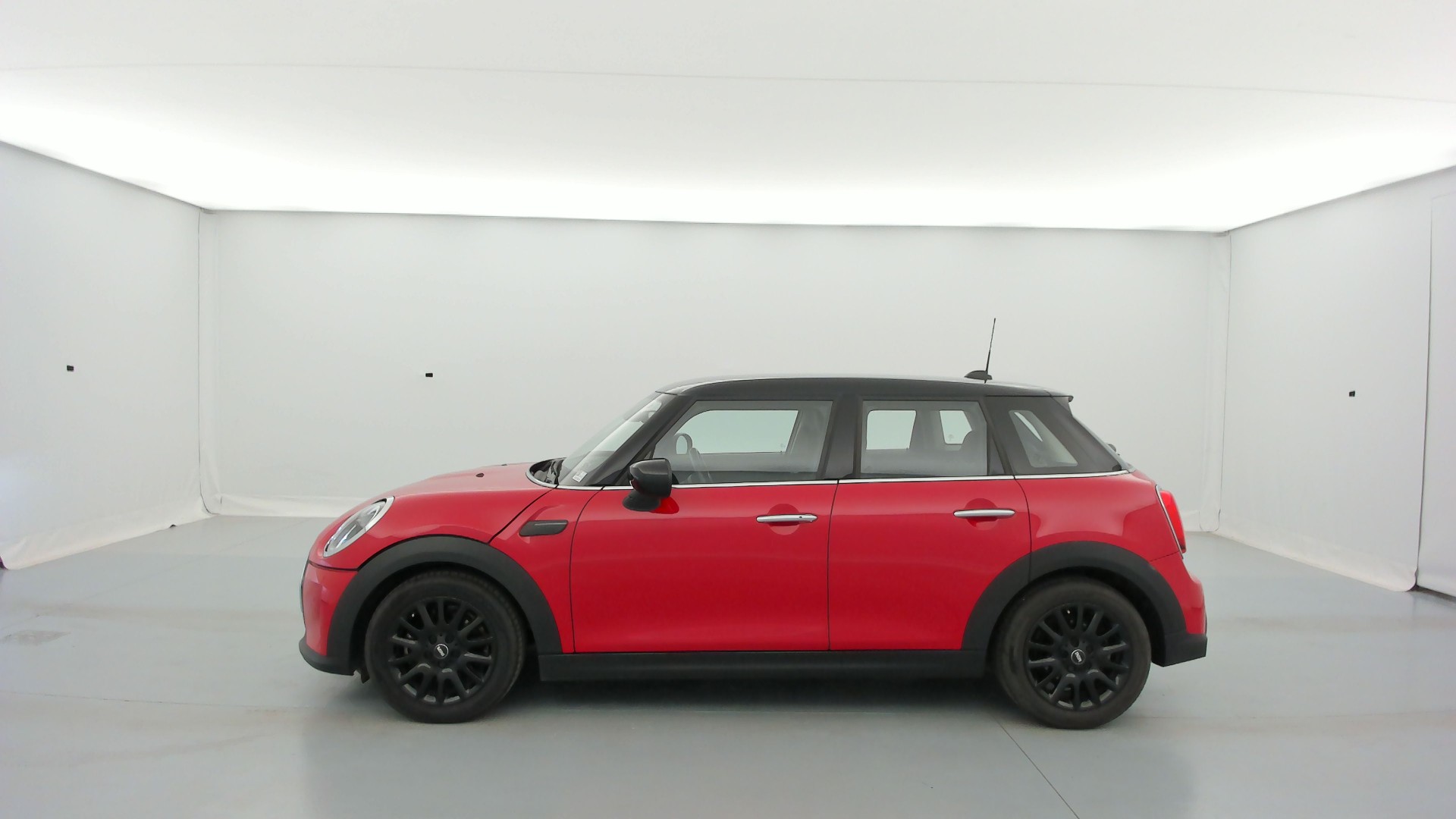 Mini 3 Doors 1.5 - Petrol - Automatic - 136 hp - 26.039 km